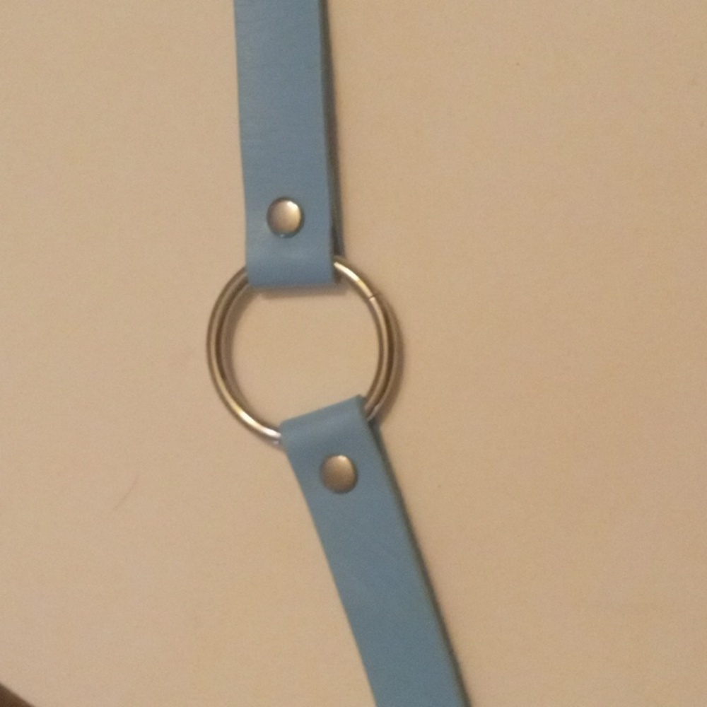 Light blue choker
